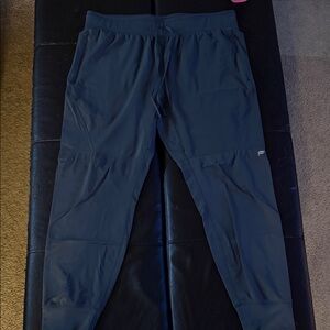 Fabletics Men's Dark Gray Altitude Slim-Fit Jogger